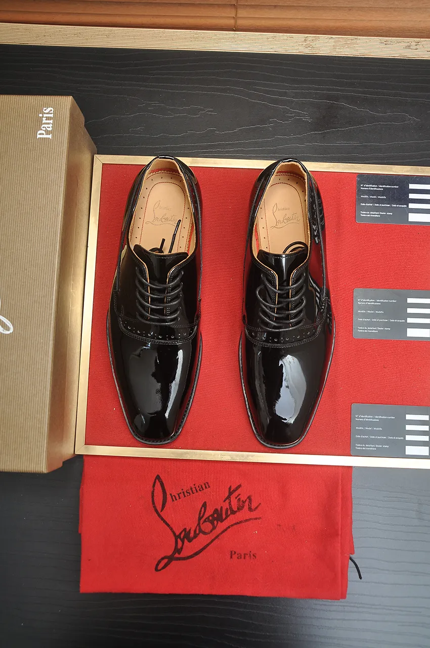 Men's shoes 💰620💶 [Chrstian Loubotin] Red-soled shoes 💋Original mold opening, the highest version on the market, purely handmade ➕Imported cowhide uppers, first-layer water-dyed cowhide lining! Original EU high-gloss outsole. 38 to 45 (45 customized)